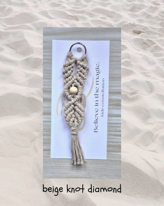 beige knot diamond