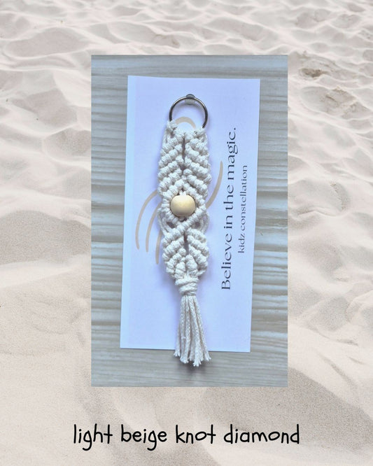 light beige knot diamond