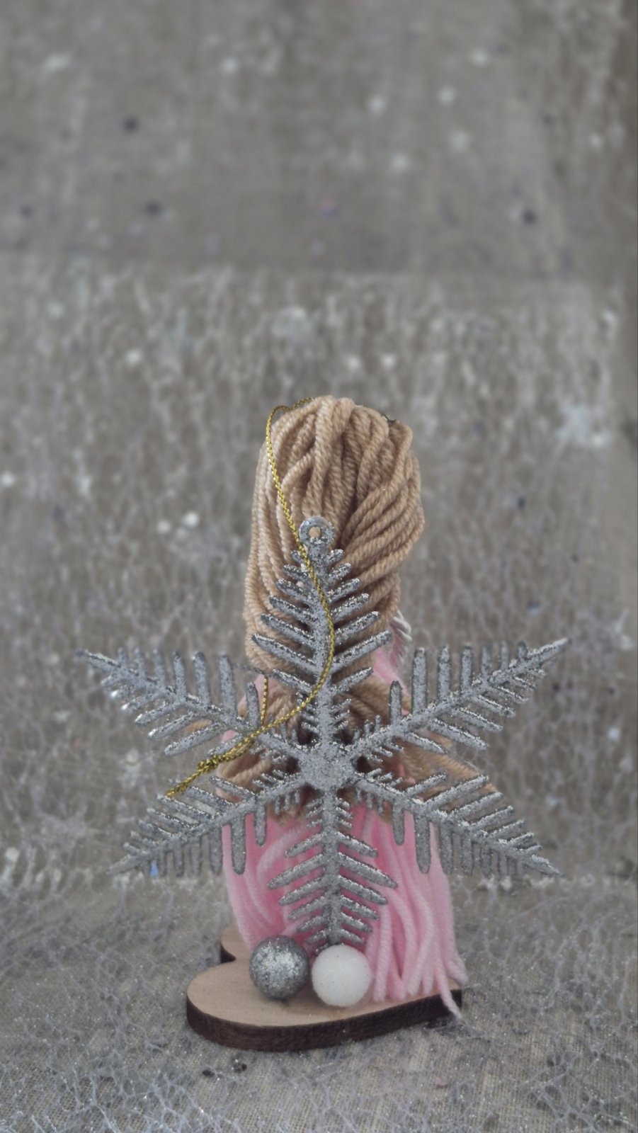 031- pink snowflake