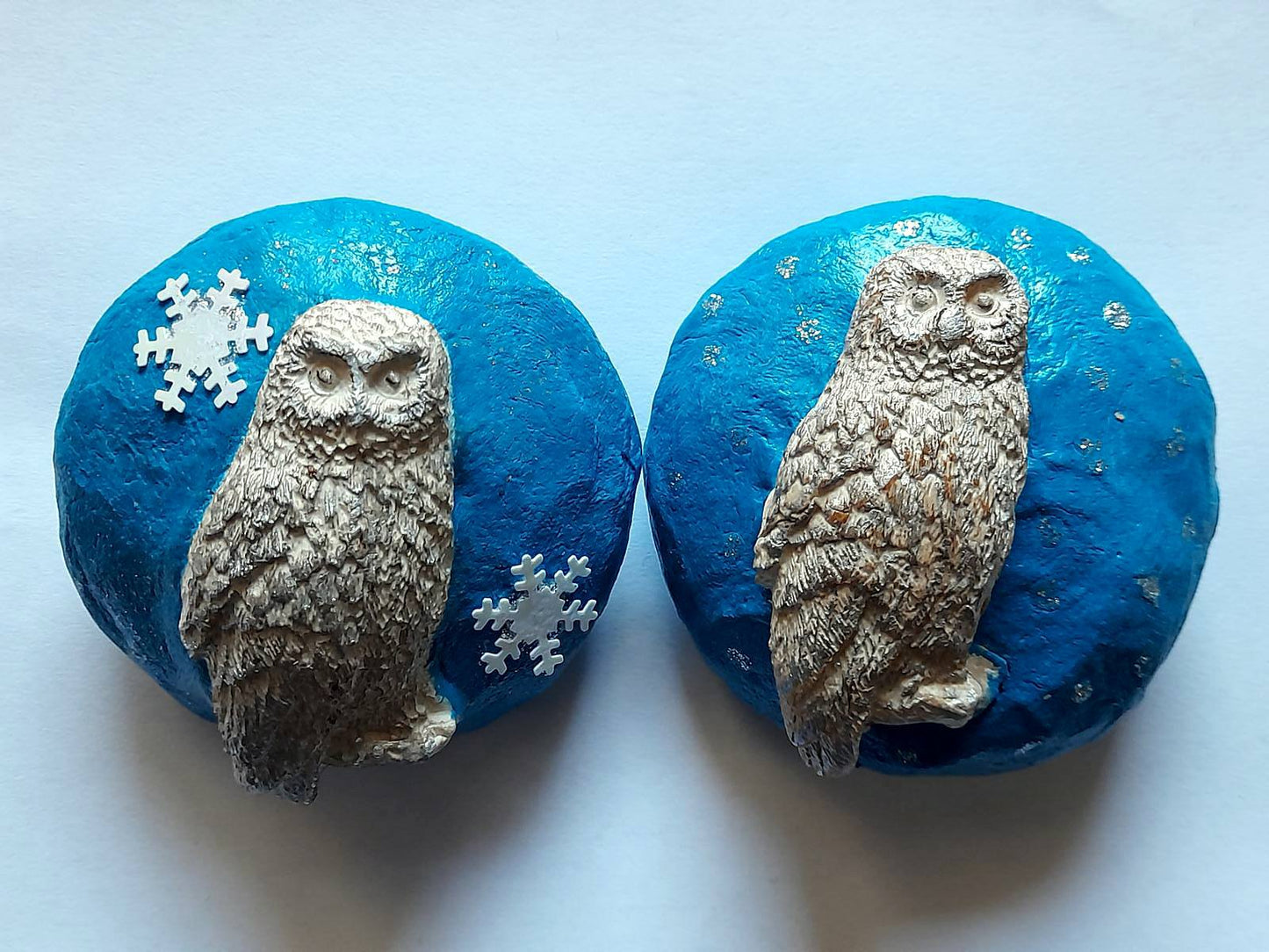 Handmade clay pebble- winter owls (set of 2)