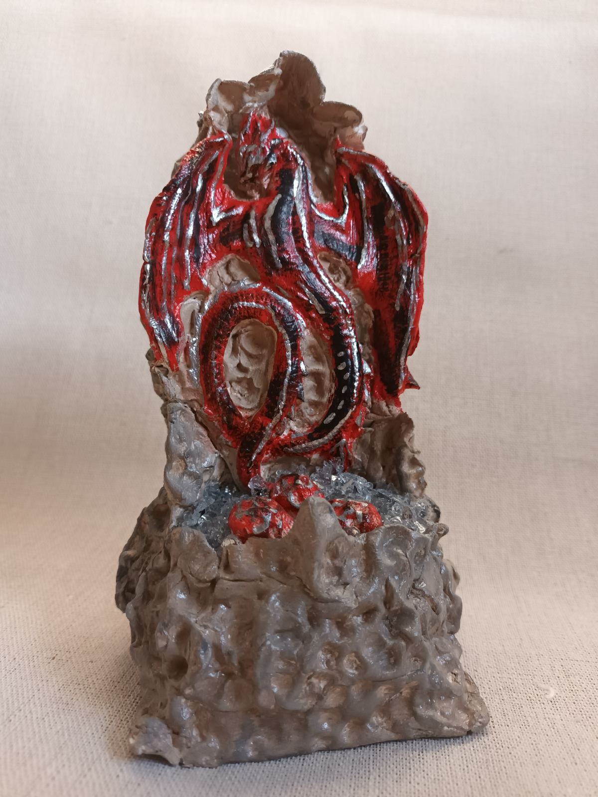 Handmade clay Dragon nest-Red dragon with eggs